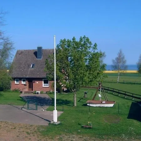 Holiday home Meerblick - Einmalige Lage, Direkt An Der Ostsee Hohenfelde (Plon)